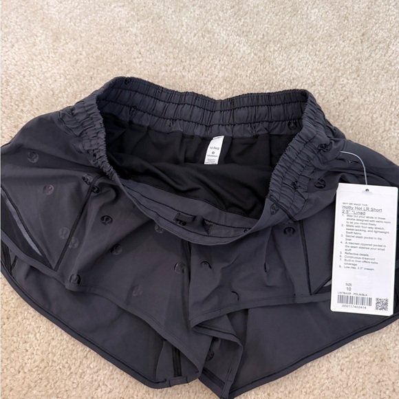 Lululemon hotty hot shorts. Size 10. Embossed logo - Picture 2 of 3